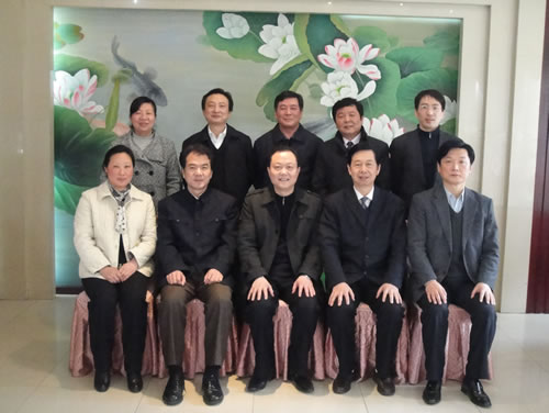 武汉市工商业联合会余元九主席、武汉市侨联秦锋主席等一行莅临我司考察
